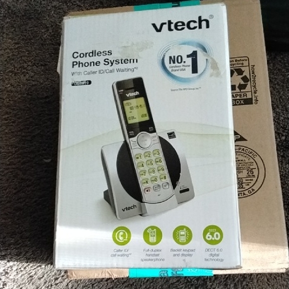 VTECH CS6919 CORDLESS PHONE SYSTEM W/CALLER ID & CALL WAITING - Picture 1 of 3